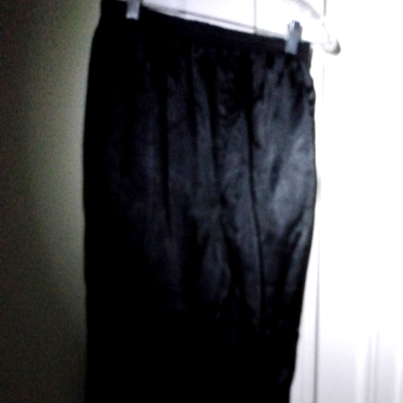 Dressy black soft and shiny pants size small - Picture 6 of 9